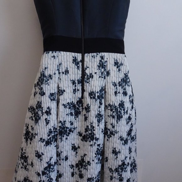 Sashin & Babi Noir NWT $1,25.00 Black Navy and White Fit and Flare DRESS SZ S - Picture 13 of 15